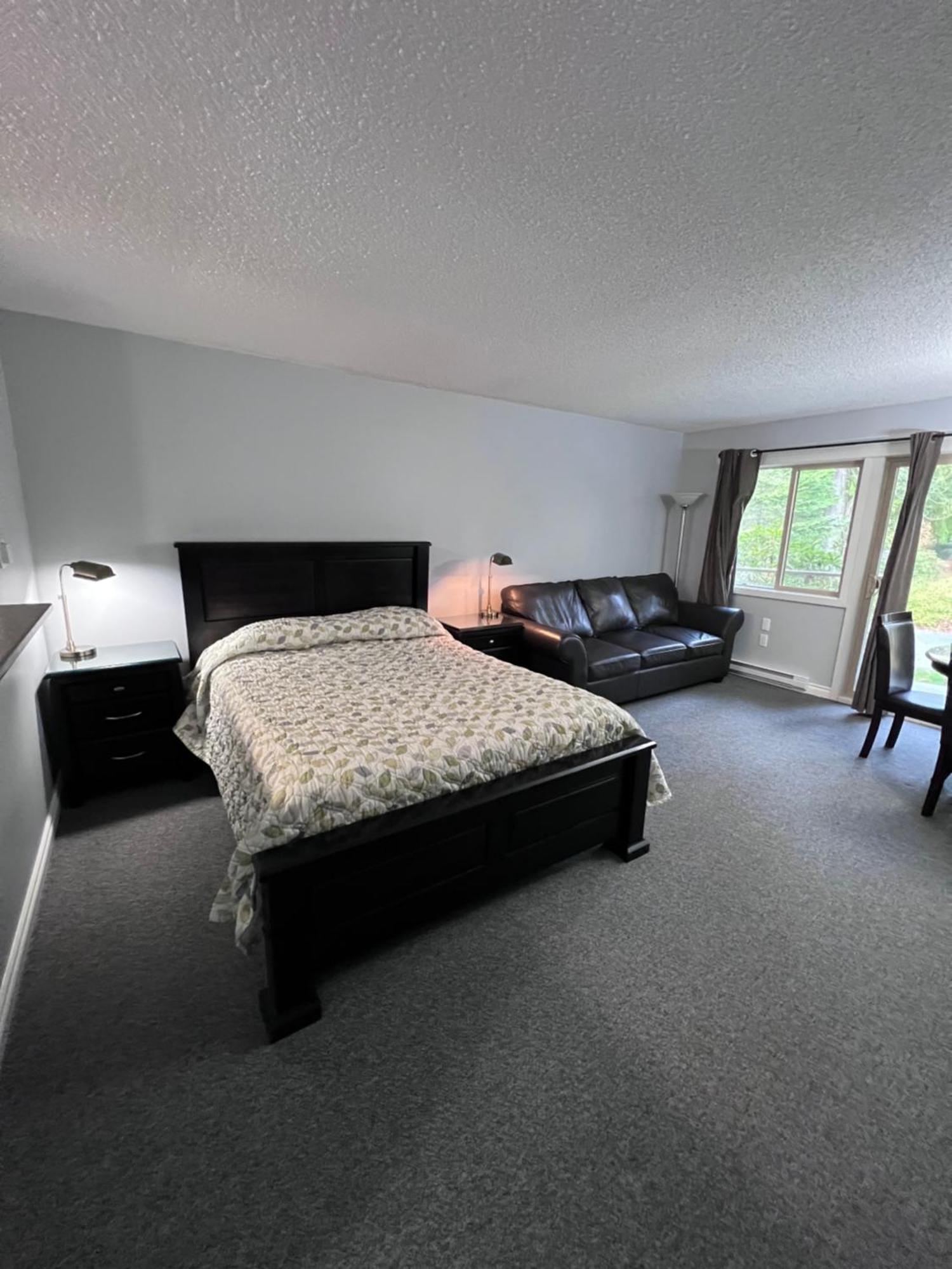 Shorewater Resort Qualicum Beach Exterior photo